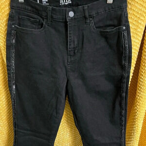 Women’s a.n.a flare leg jean’s sequined detail NWOT Size 8